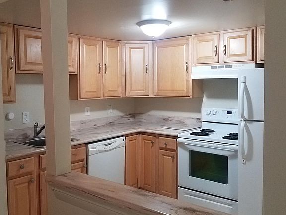 3rd image of 10107 Prince Pl APT 302