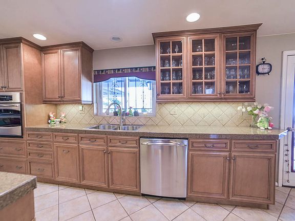 3rd image of 9161 E Kenyon Dr