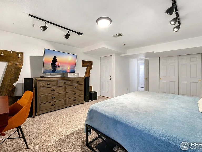 2905 Neil Dr #1 — Photo 8