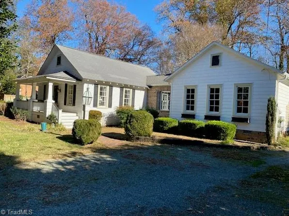 705 S 5th St, Mebane, NC 27302