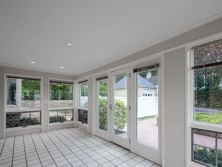 62 Summit Ave — Photo 15