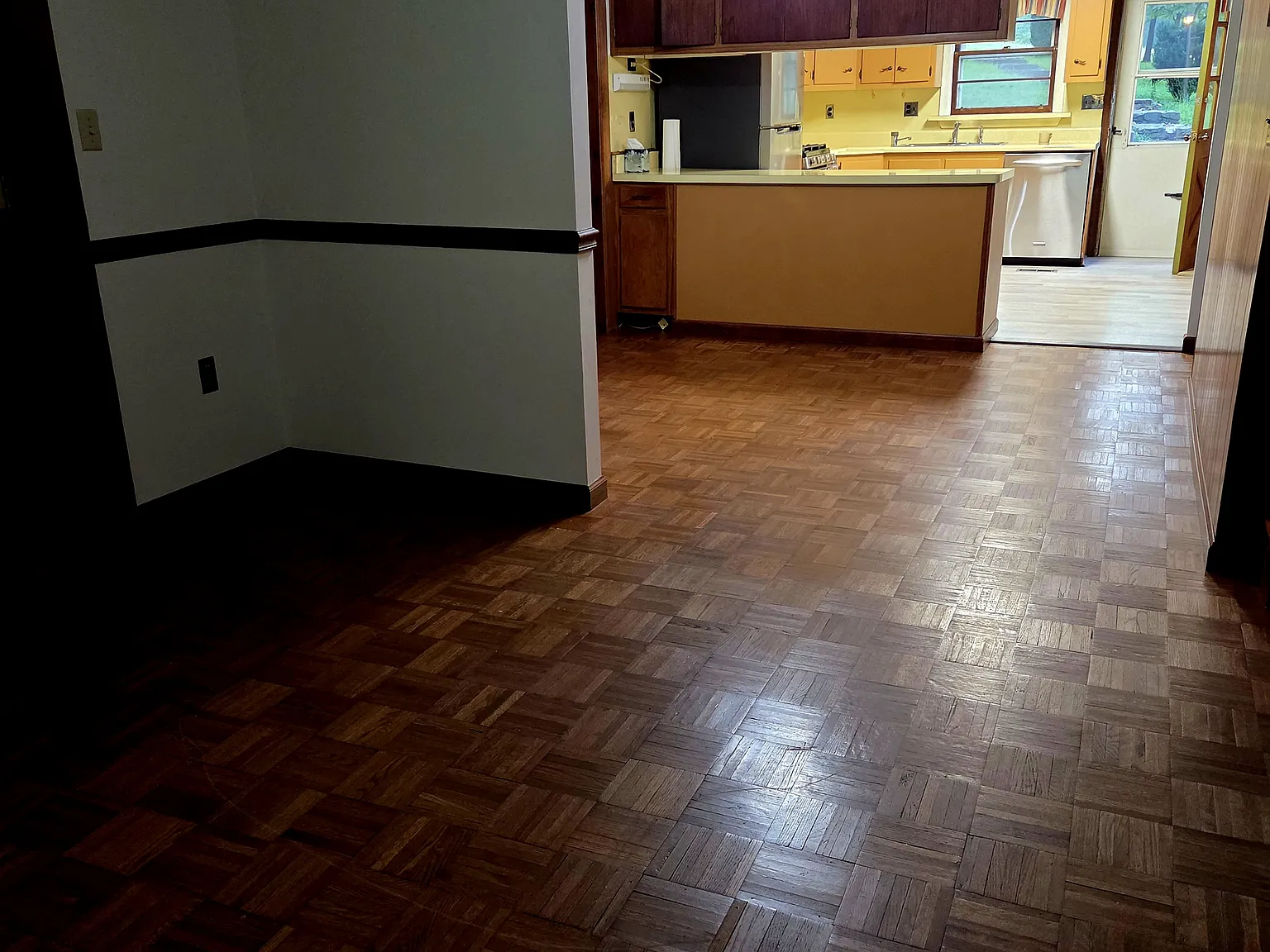 5 bed, 3200 sqft, $3,500 — Photo 4
