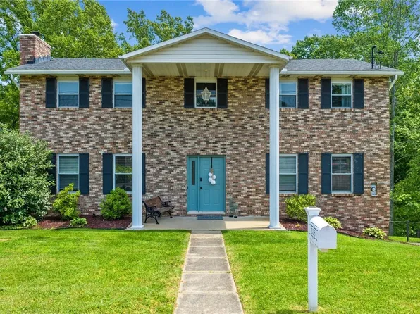 528 Scenic Hls, Parkersburg, WV 26104