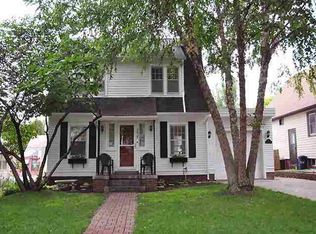 5828 Briggs St, Omaha, NE 68106