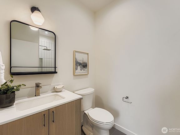 5th image of 5717 35th Avenue NE