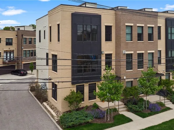 11202 N Park Pl, Cleveland, OH 44104