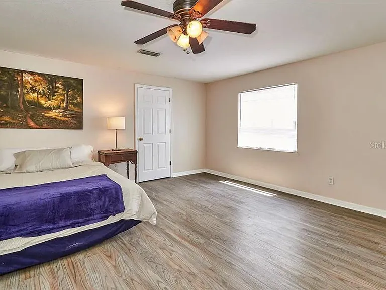 800 E Baker St — Photo 22