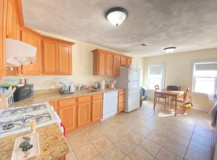 739 Broadway, Somerville, MA 02144