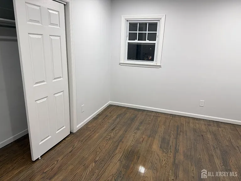 2460 Woodbridge Ave — Photo 24