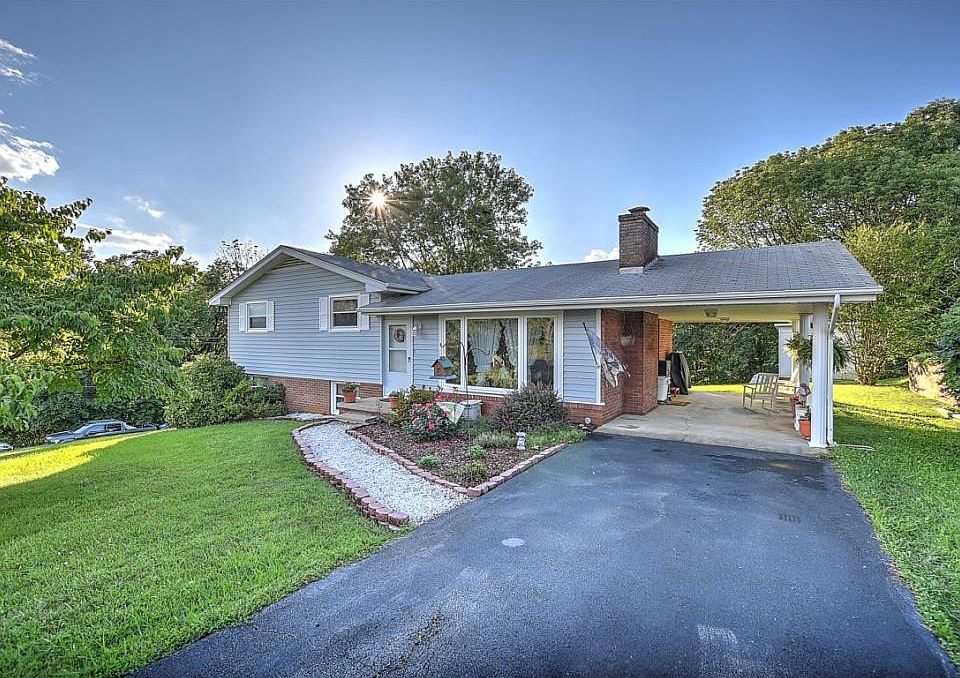 1st image of 100 Monticello Pl