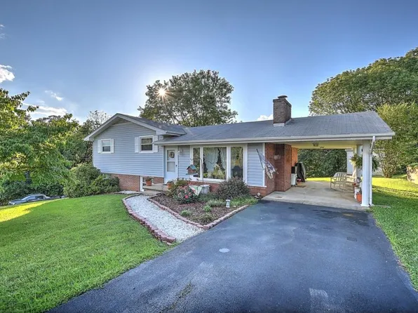 100 Monticello Pl, Kingsport, TN 37665