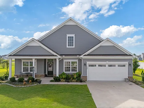 104 Glenmoore Path, Moyock, NC 27958