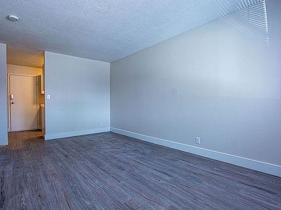 4th image of 1315 F St #1B-1Ba-700Sqft