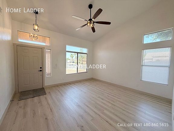 3rd image of 1336 E Tradewind Dr