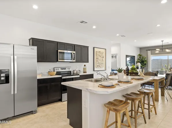 35656 W SAN ALVAREZ Avenue, Maricopa, AZ 85138