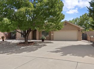 8312 Hillsboro Ct NW, Albuquerque, NM 87120