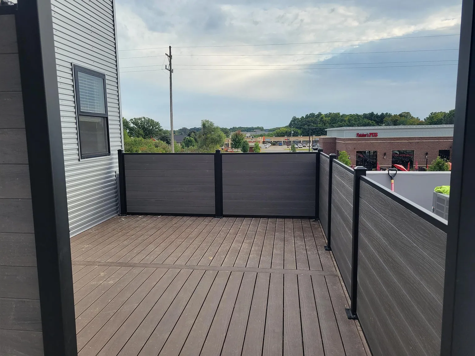 2 bed, 2.5 bath, 1500 sqft, $1,700 — Photo 2