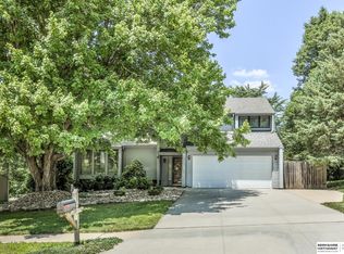 1418 Saint Raphael St, Bellevue, NE 68005