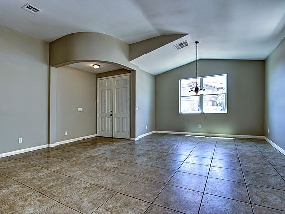 3rd image of 9712 Spinnaker Creek Ave