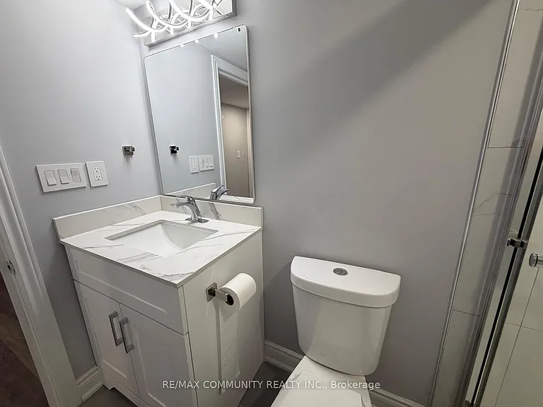 224 Fleetwood Dr #BASEMENT — Photo 21