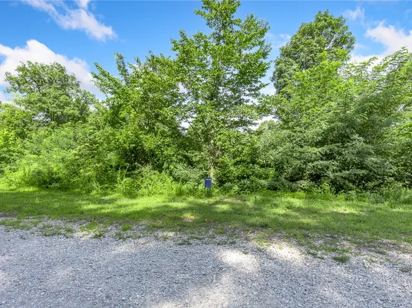 31 Peaceful Pl, Harrison, AR 72601