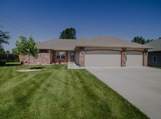 1471 S Miller Ave, Springfield, MO 65802