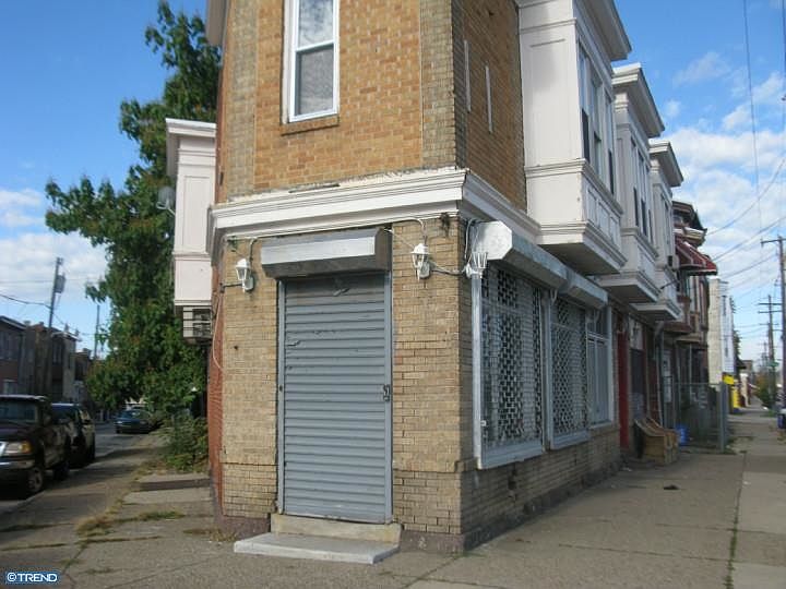 2nd image of 4932 Lancaster Ave