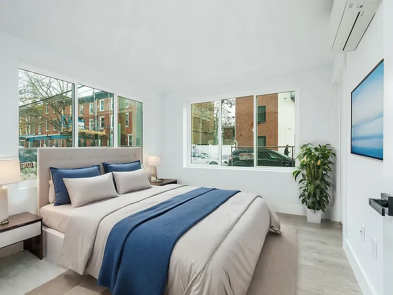 Artist's View 734 S 17th St — Photo 9