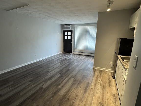 5th image of 724 Delta Ave APT 7