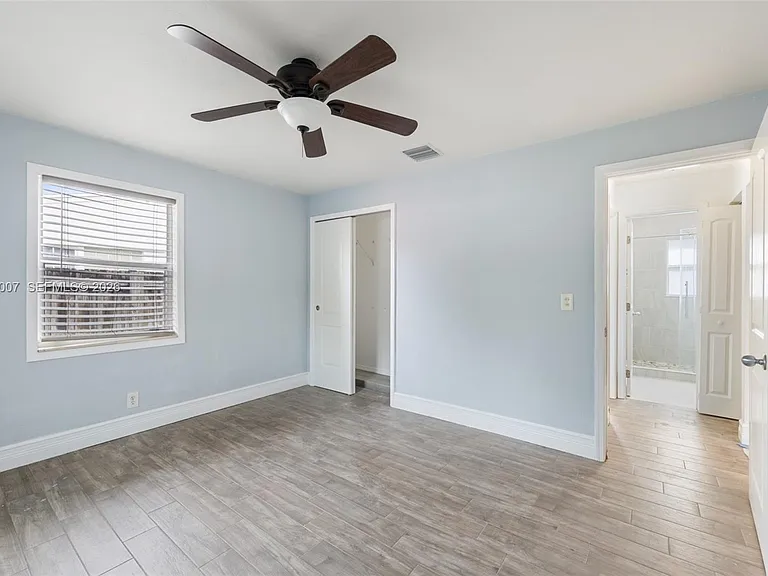 112 Milton St #114 — Photo 16