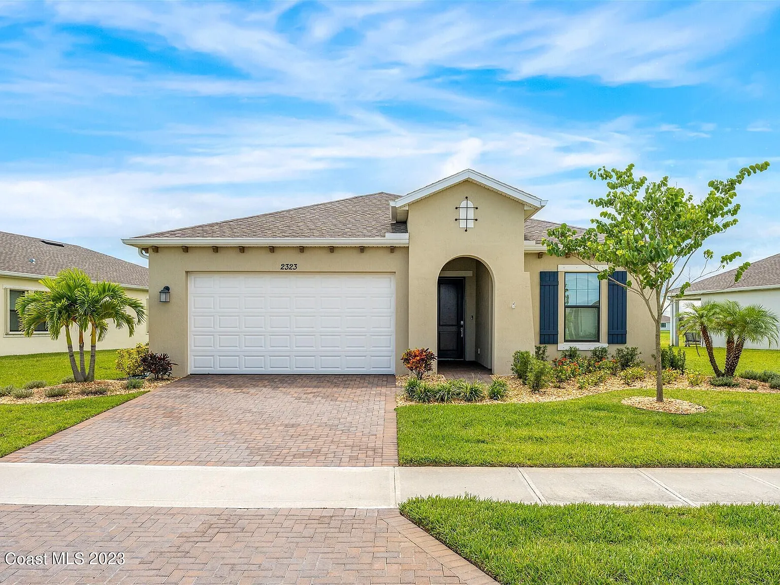 2 bed, 2.0 bath, 1827 sqft, $3,200 — Photo 3
