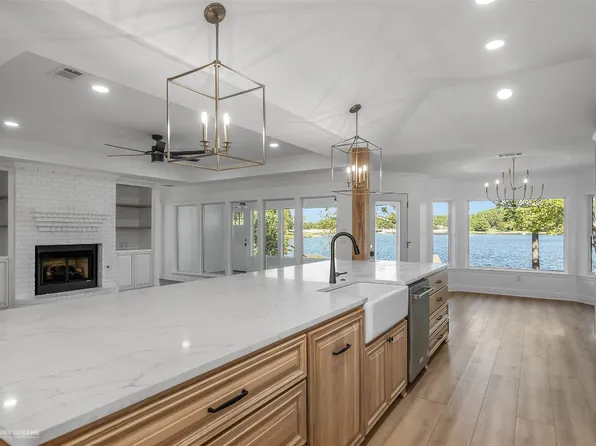 195 Jessie Jones Dr, Benton, LA 71006