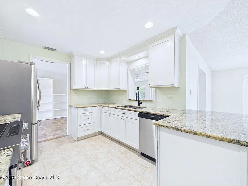 1523 Breese St. Northeast - 1 — Photo 3