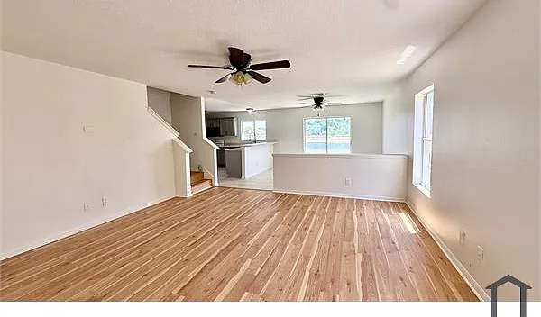 4 bed, 2154 sqft, $2,800 — Photo 4