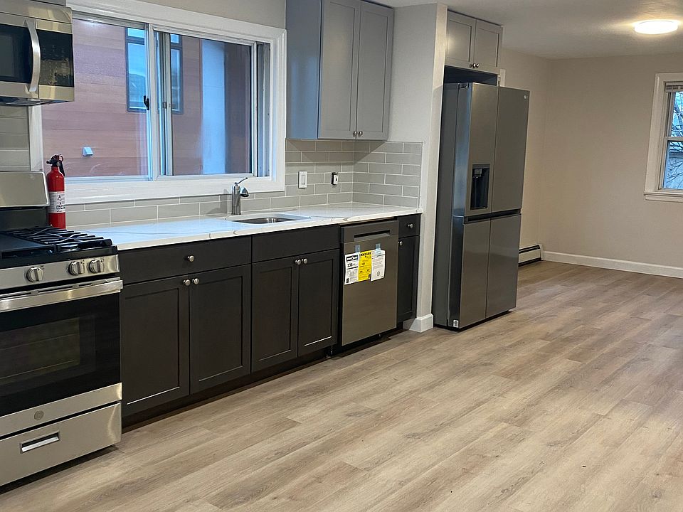 2nd image of 1215 16th St Floor 2