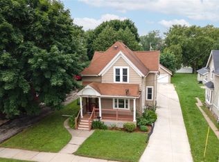 1325 N Oneida St, Appleton, WI 54911