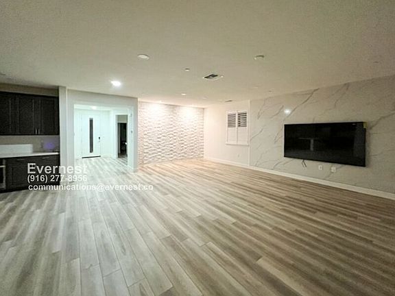 4th image of 5707 Moonlake Dr