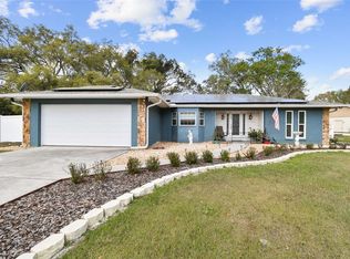 5033 Bernadette Dr, Zephyrhills, FL 33541