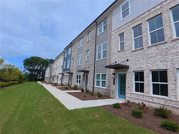 2nd image of 2923 Beaconwood Ct