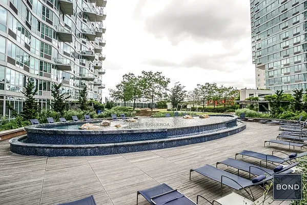 Rented by Bond New York | media 8