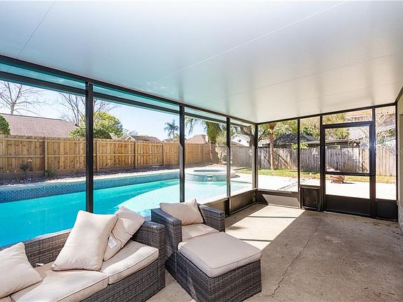 3rd image of 4204 Kezar Ln