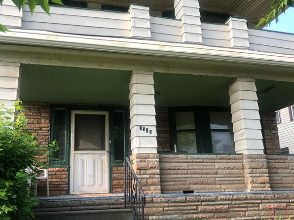 4502 McGregor Ave, Newburgh Heights, OH 44105