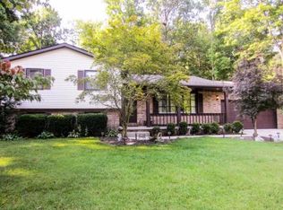 225 Carryback Dr SW, Pataskala, OH 43062