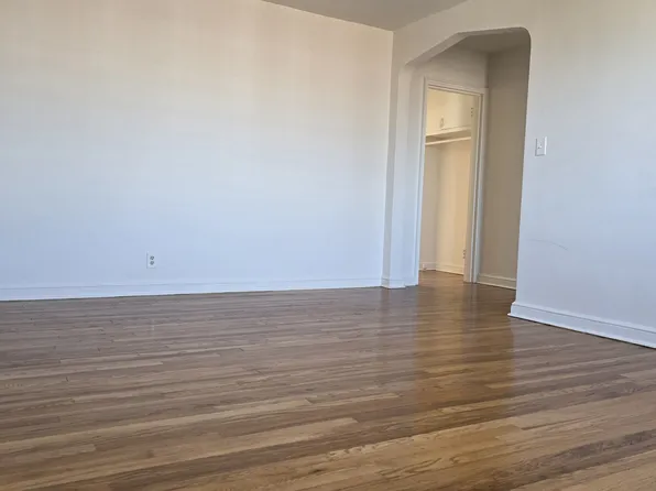 (undisclosed Address), Clifton, NJ 07011