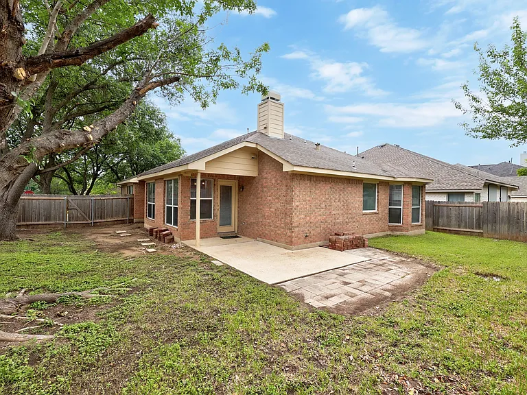 2000 Maize Bend Dr — Photo 31
