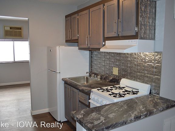 4th image of 104 S 8th St Unit Unit 104 8