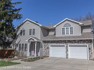 4865 Meredith Dr, Des Moines, IA 50310