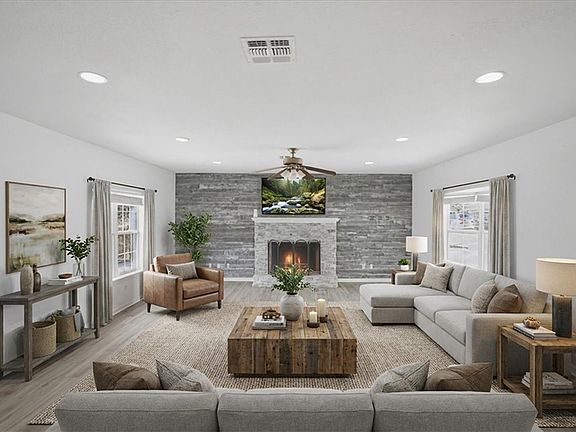 4th image of 1601 Owens Ave