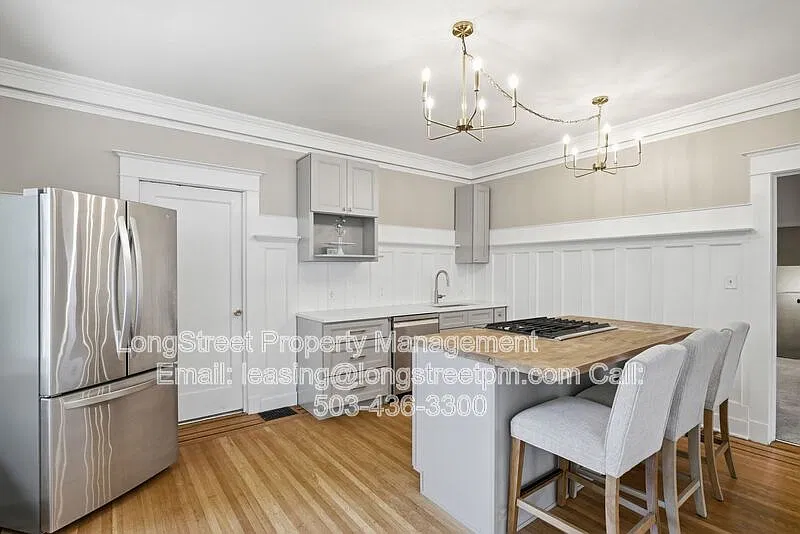 4 bed, 1.5 bath, 3386 sqft, $3,795 — Photo 2