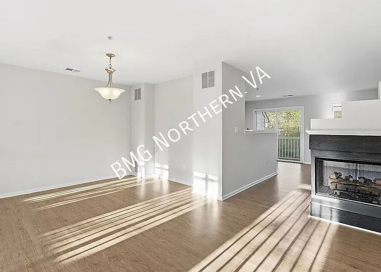 1881 Crescent Park Dr — Photo 10